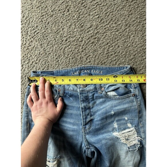 American Eagle Blue Distressed Next Level Stretch Tomgirl Jeans Women’s 0 - Picture 4 of 6